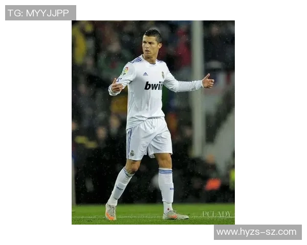 40岁C罗：中东绿茵场上的永恒传奇，连续三年荣膺最佳球员